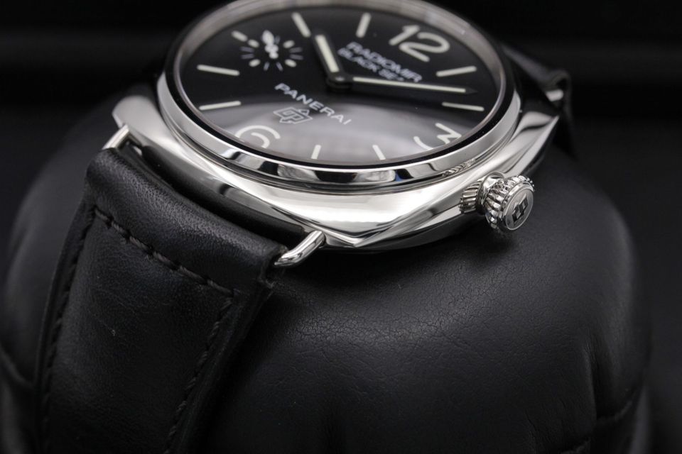 Panerai Radiomir Manual PAM00380 Image 2